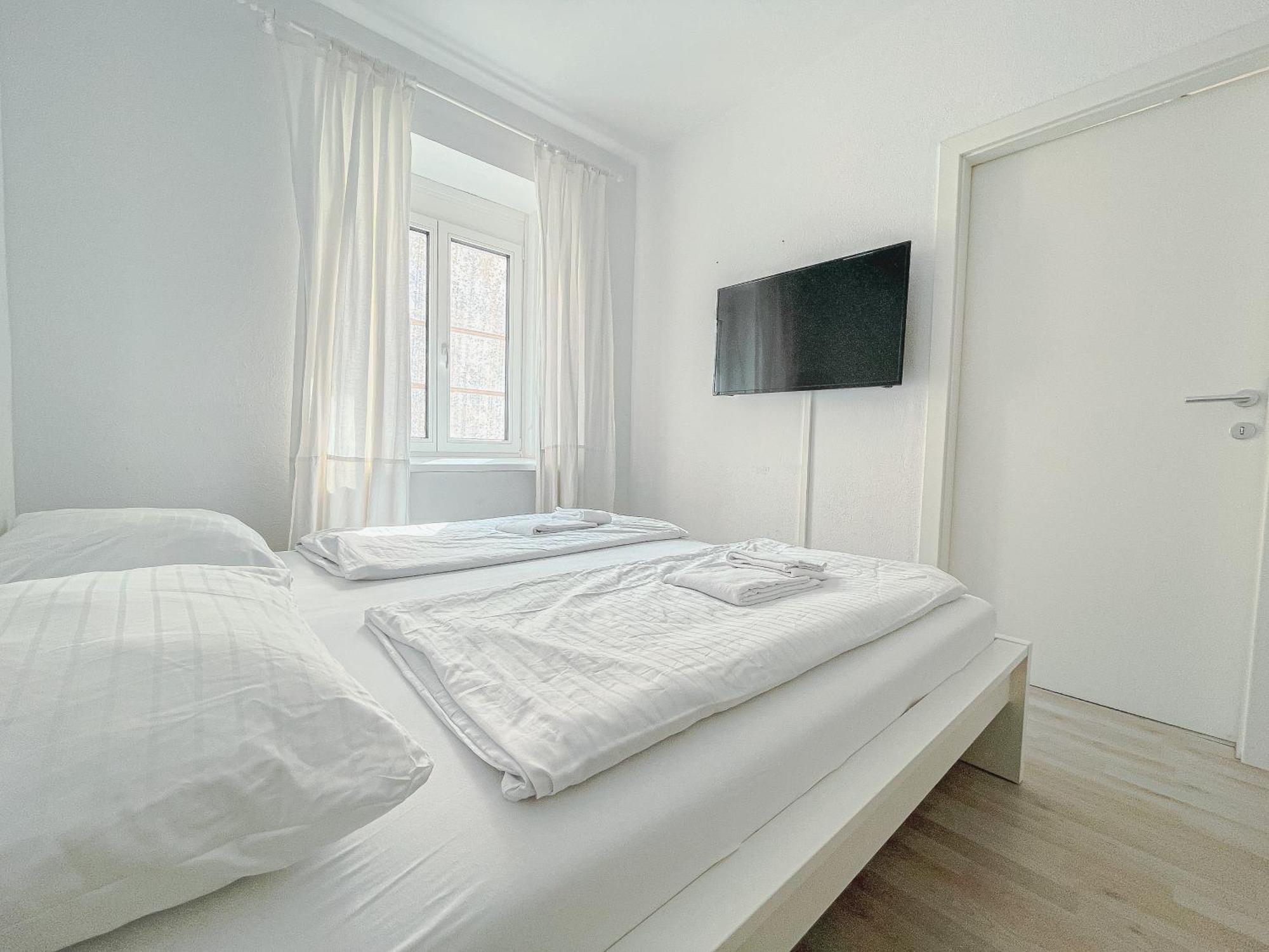Contactless Self-Check-In - Studio, 5 Minutes To Center Apartment Graz Luaran gambar