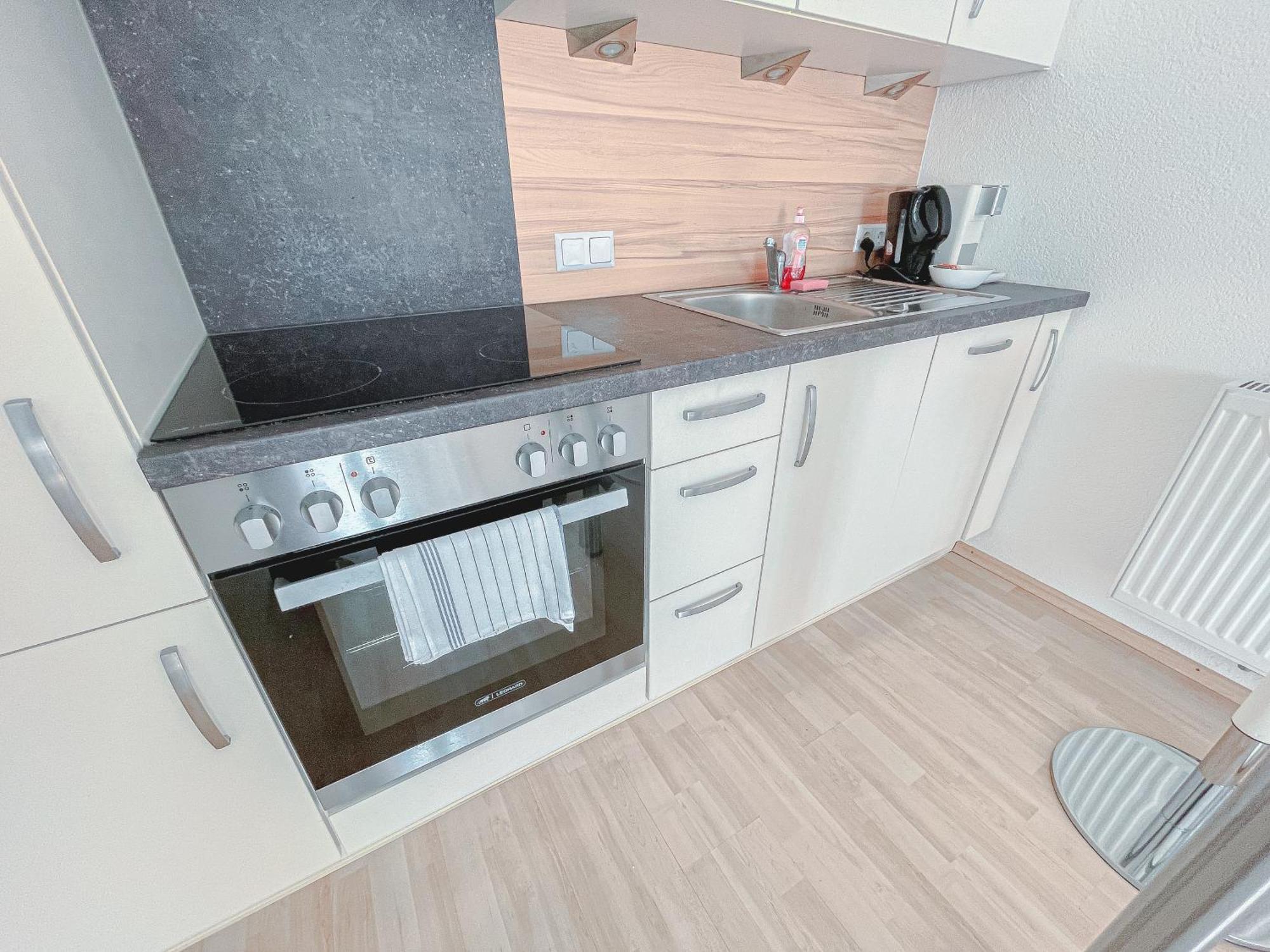 Contactless Self-Check-In - Studio, 5 Minutes To Center Apartment Graz Luaran gambar